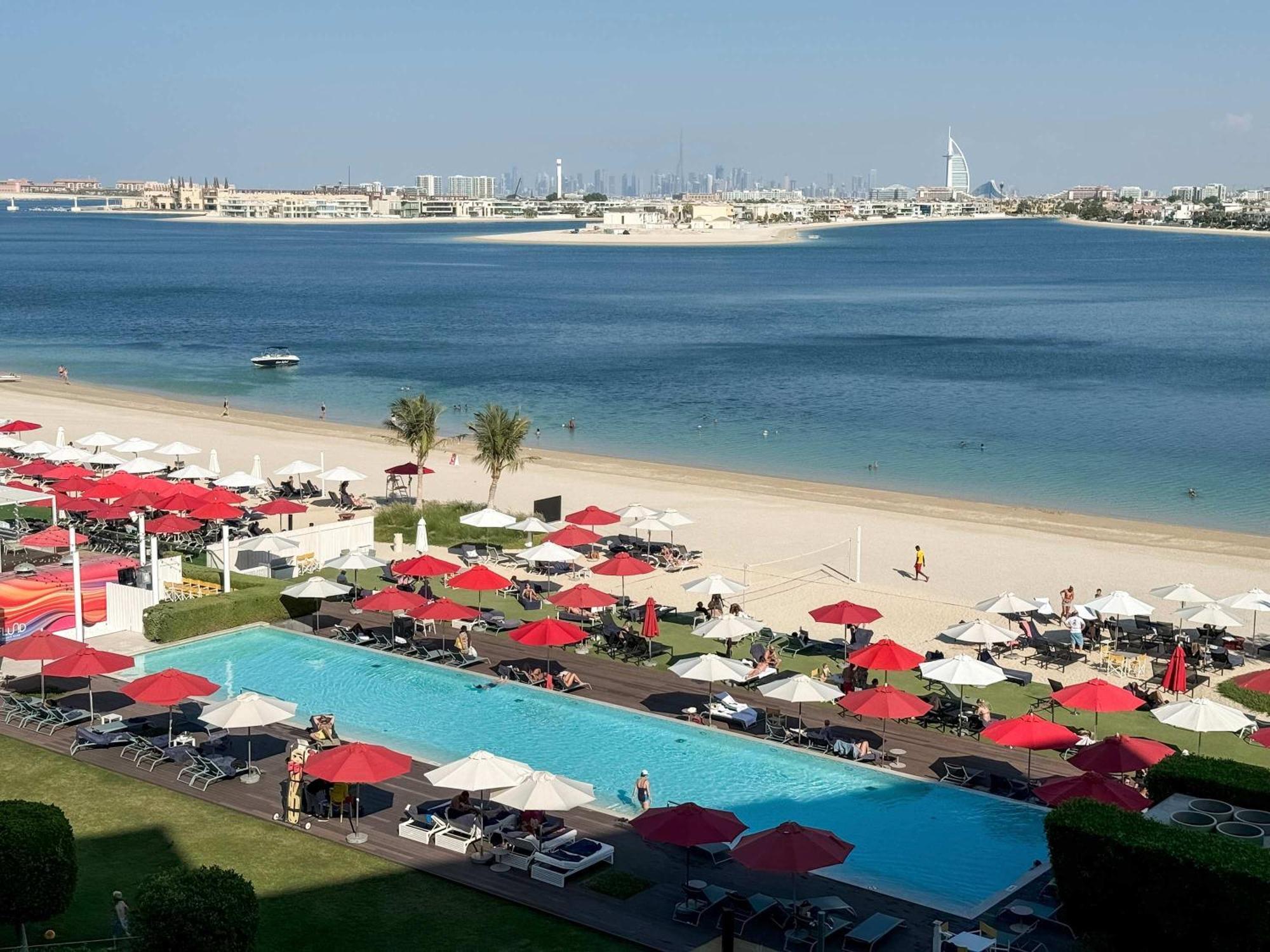 Spacious Beachfront 2 Bedroom Apartment - The 8 Dubai Exterior photo