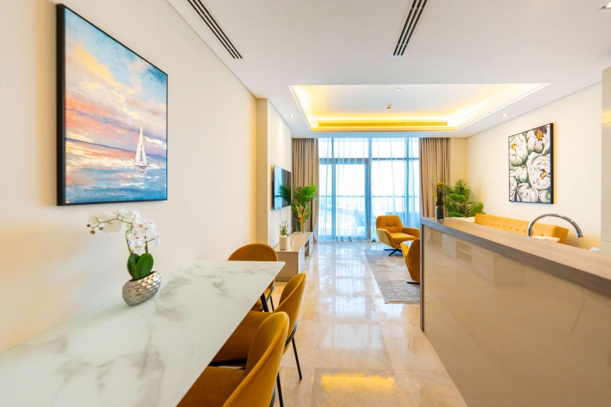 Spacious Beachfront 2 Bedroom Apartment - The 8 Dubai Exterior photo