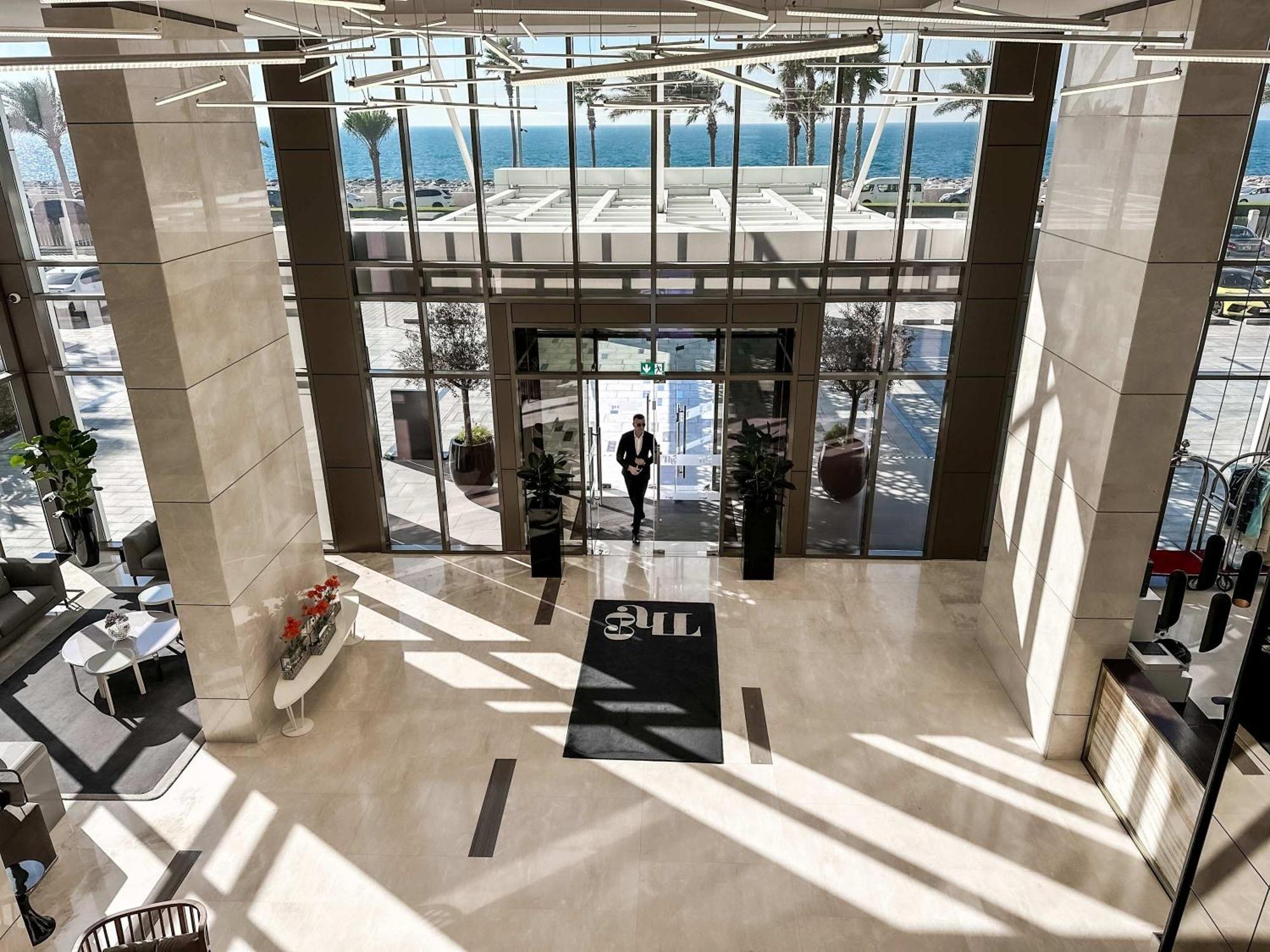 Spacious Beachfront 2 Bedroom Apartment - The 8 Dubai Exterior photo